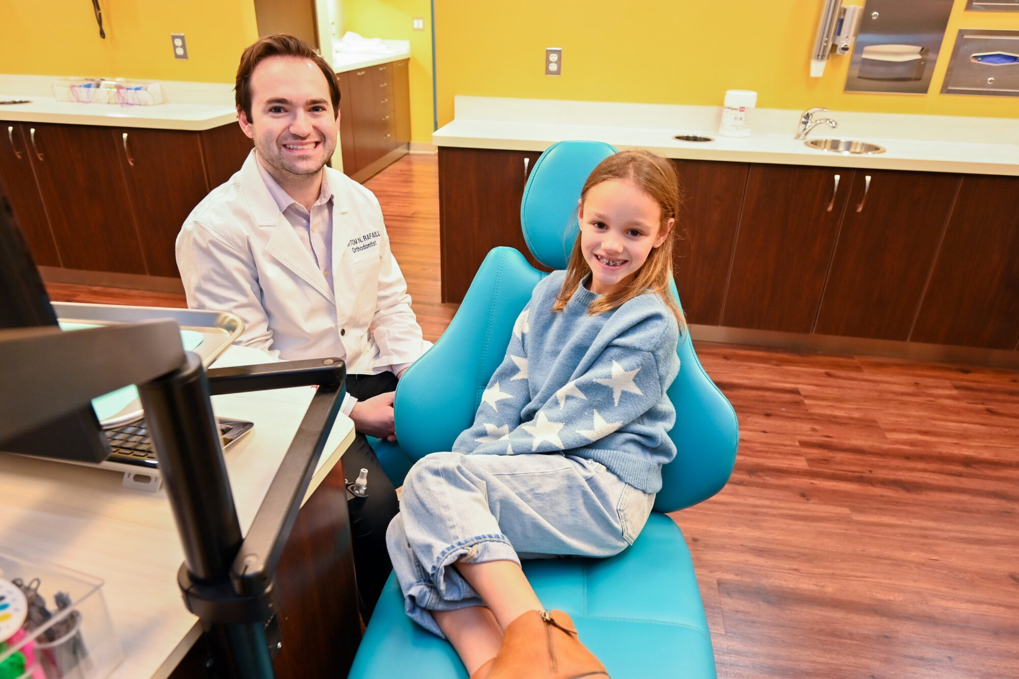 Straight Smiles Orthodontics knows you might be curious about how to prevent white spots, a common concern for many orthodontic patients.