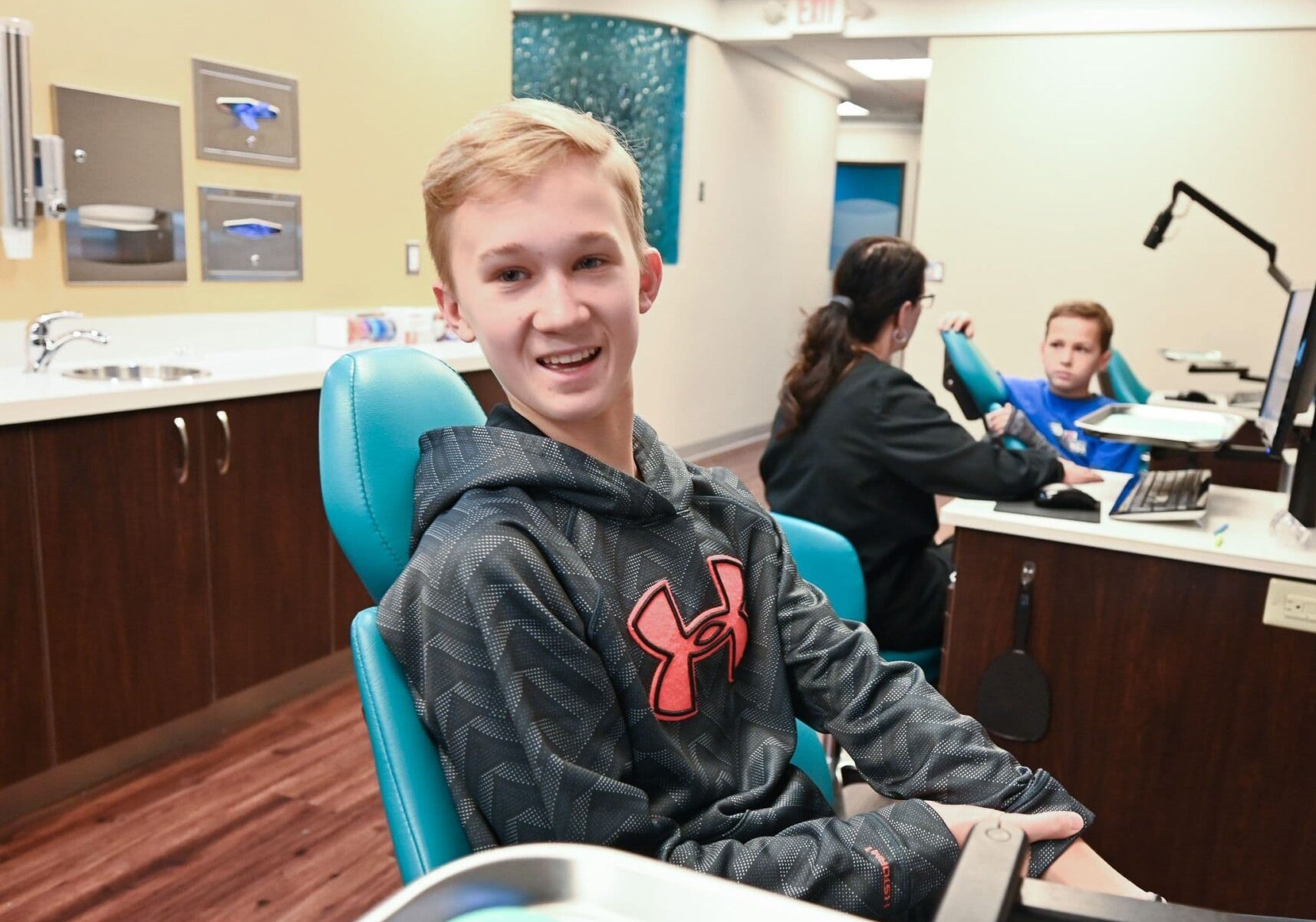 Tips for Wearing Clear Aligners While in School